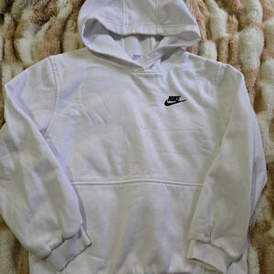 White Nike hoodie with embroidered logo, excellent condition #NikeHoodie